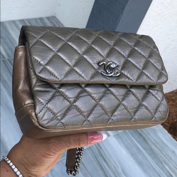 Trade Chanel Paris Bombay 2 Tone Metallic Flap Bag - Picture 2 of 8